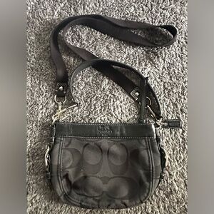 Coach crossbody black